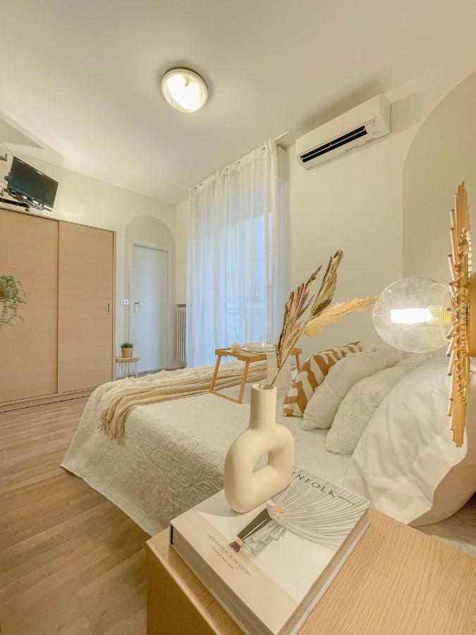 Americana Beach House Римини Екстериор снимка