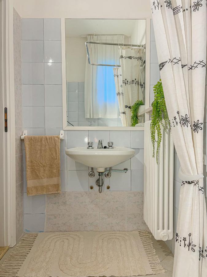 Americana Beach House Римини Екстериор снимка